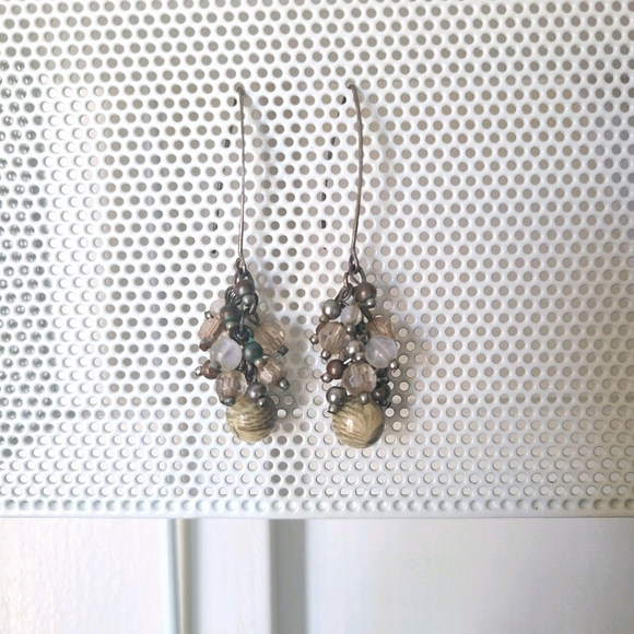 Dangle Earrings - Nude Colors - Picture 1 of 1